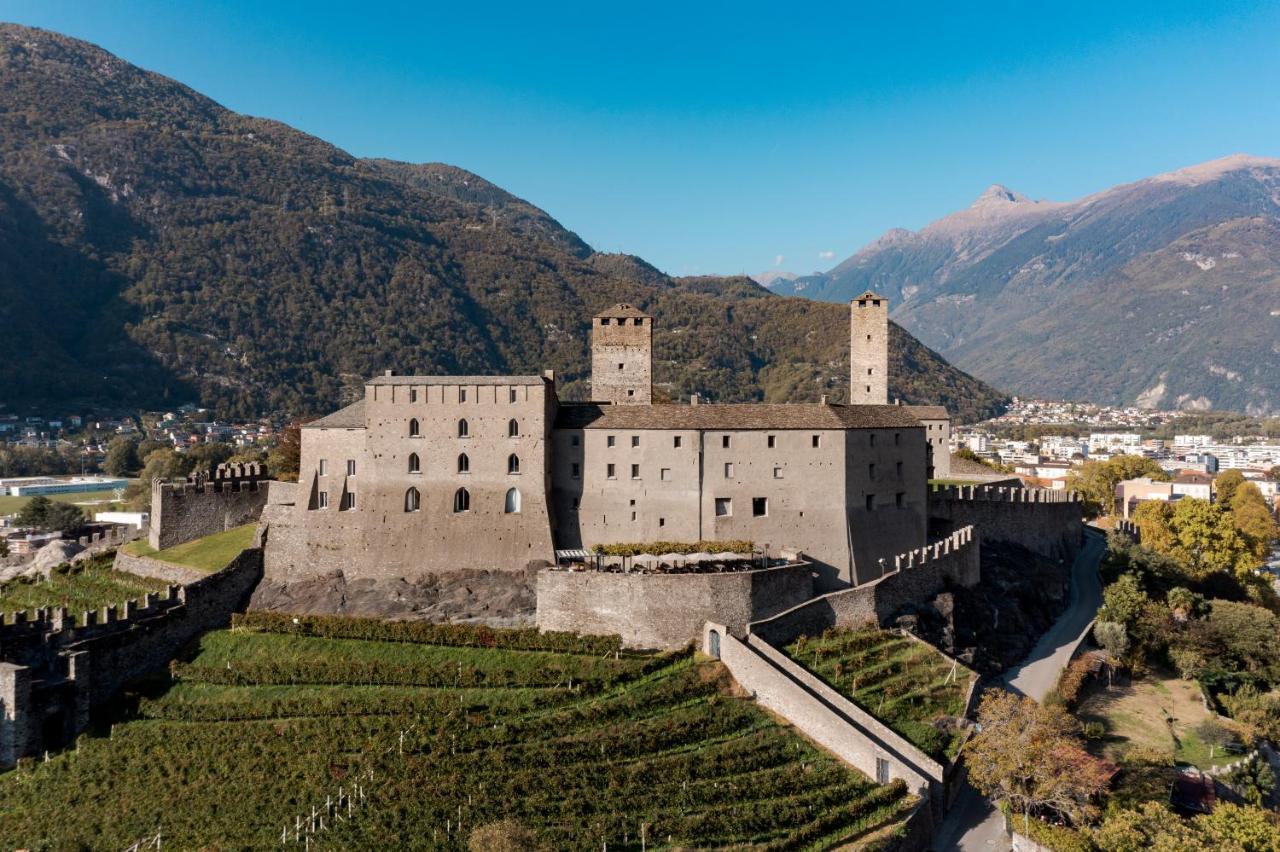 Cuore Di Relais E Chateaux 5 Stelle In Bellinzona City Of Castles -By Easylife Swiss Экстерьер фото